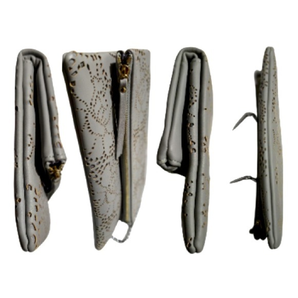 Urban Expressions Gray Vegan Leather Foldable Clutch, No Chain, Clutch Only - Picture 2 of 6